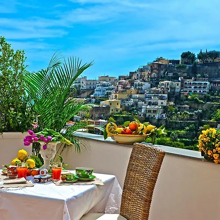 Maison Liparlati Hotel
