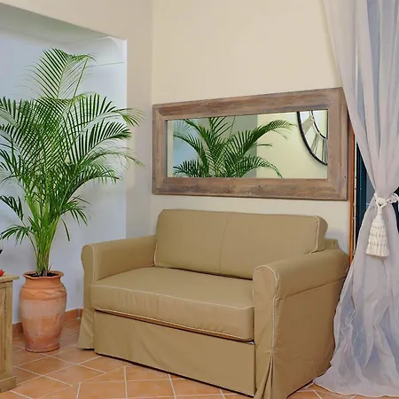 Отель Maison Liparlati 2*