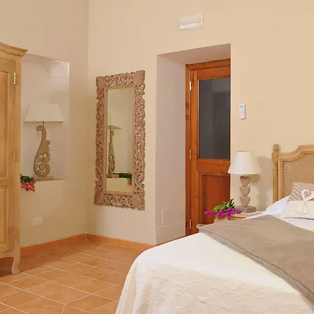 Maison Liparlati Hotel 2*